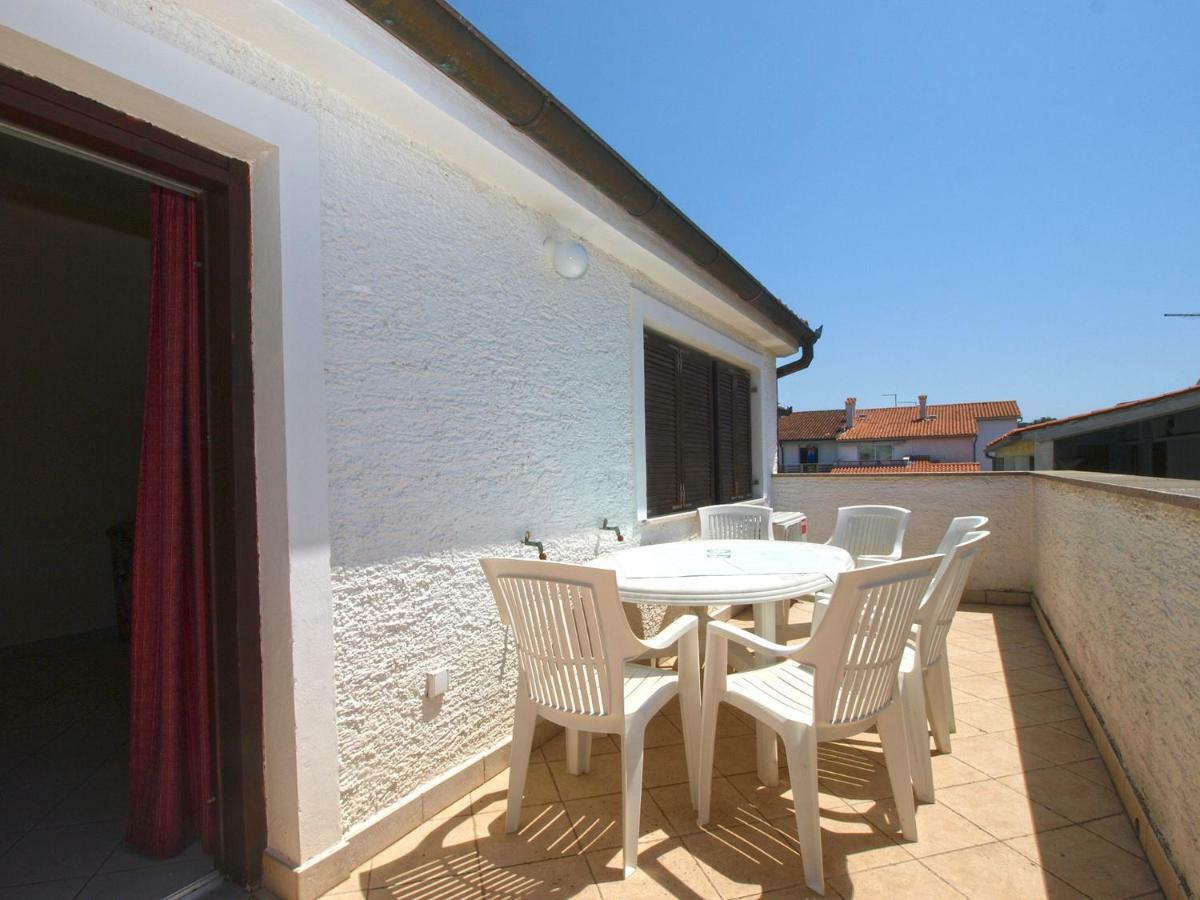 Apartments Sebastian 1842 Fazana Exterior photo